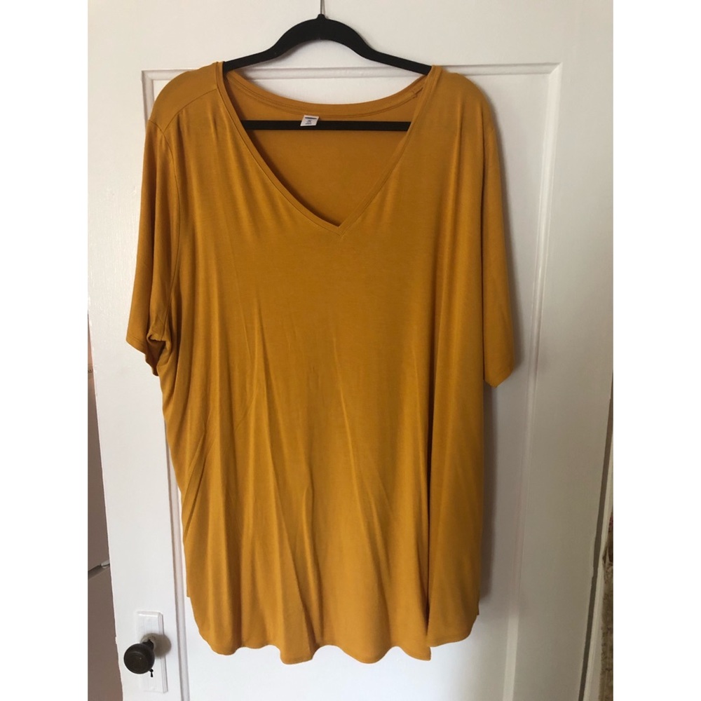 Golden Swing Tee